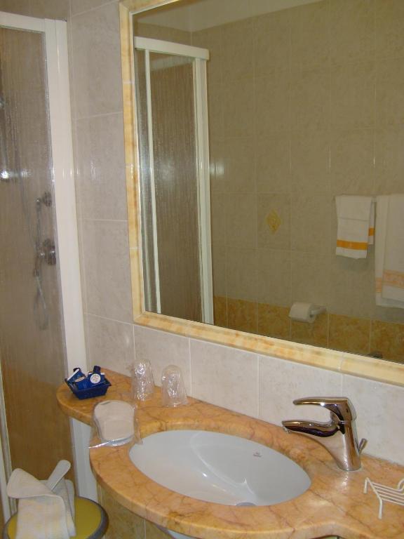 Albergo Marenghi Tabiano Terme Exterior foto